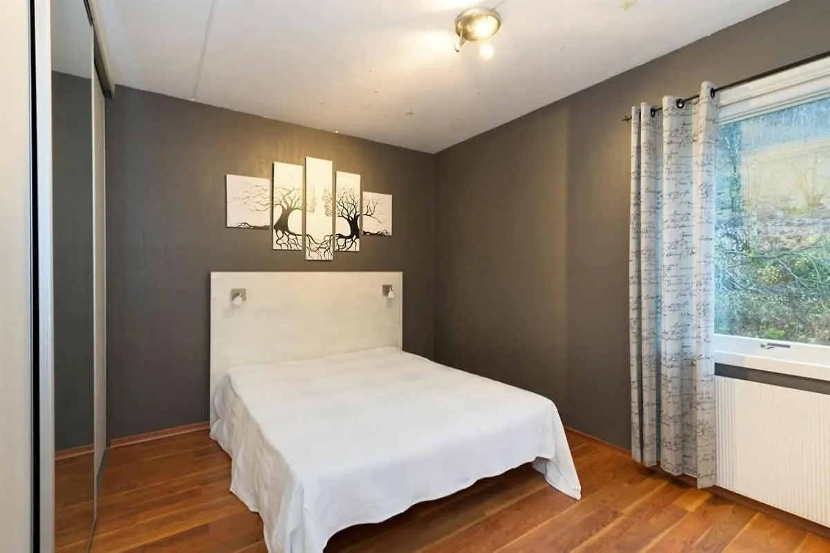Great View - King Bed - Balcony W Roof - Sunroom Bergen Apartment