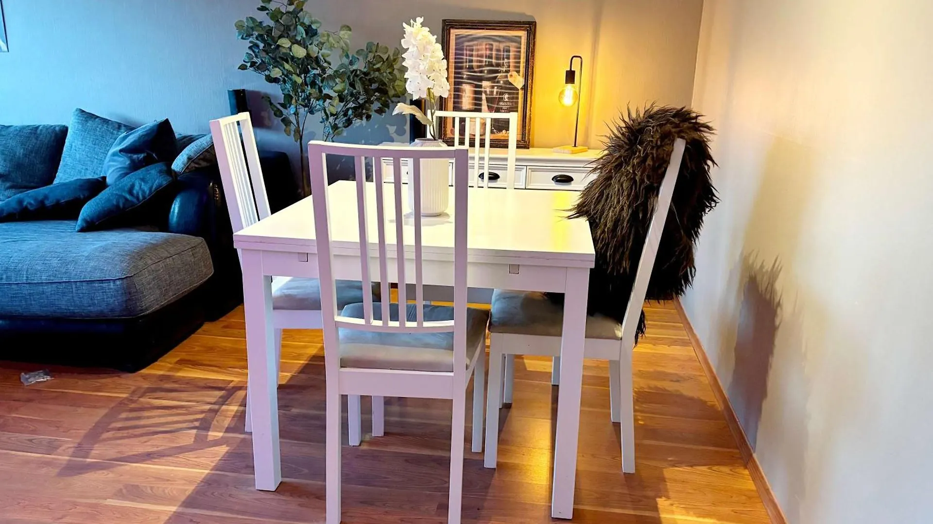 Great View - King Bed - Balcony W Roof - Sunroom Bergen Apartment